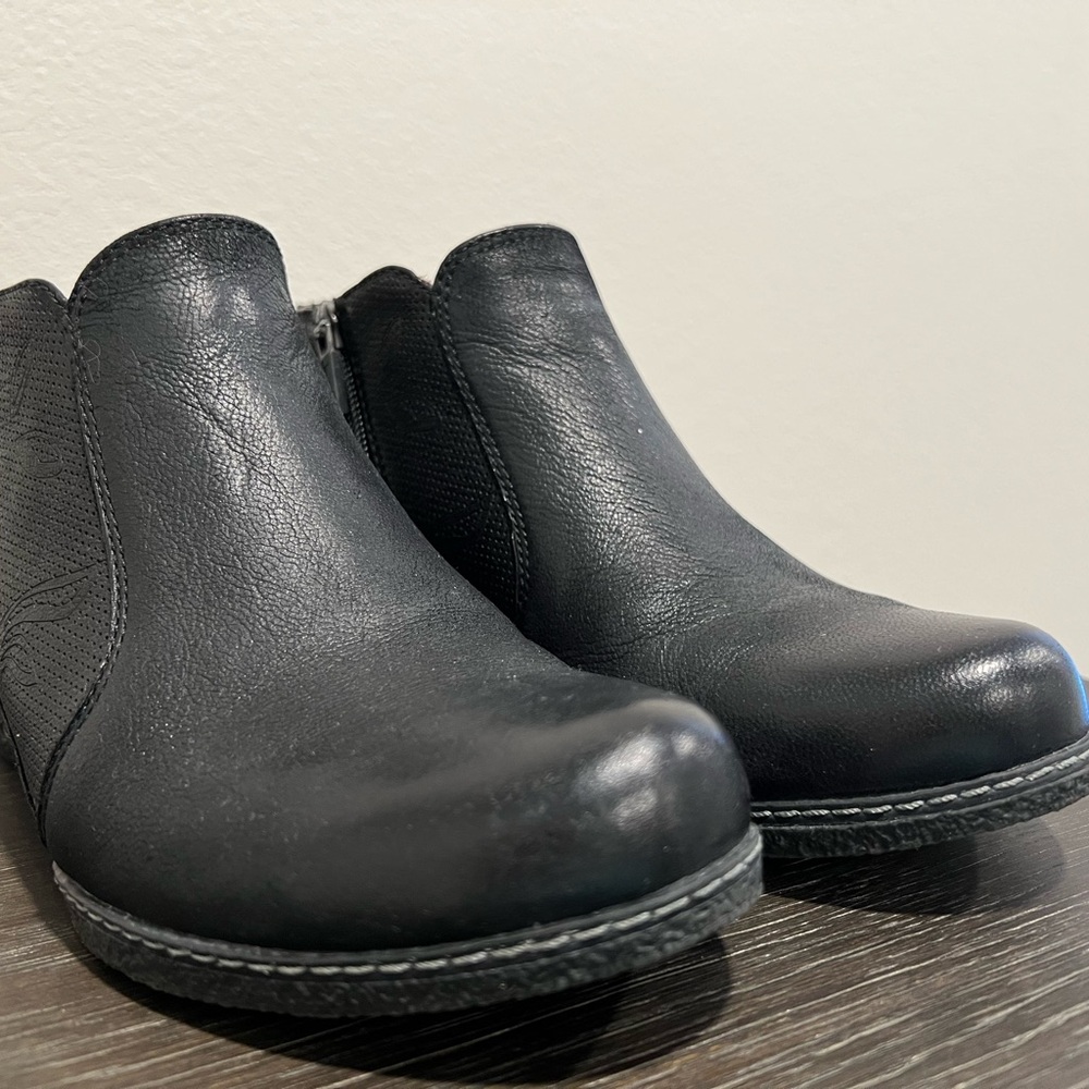 Dansko Black Ankle Boots EU 37 us 7 - Picture 4 of 8